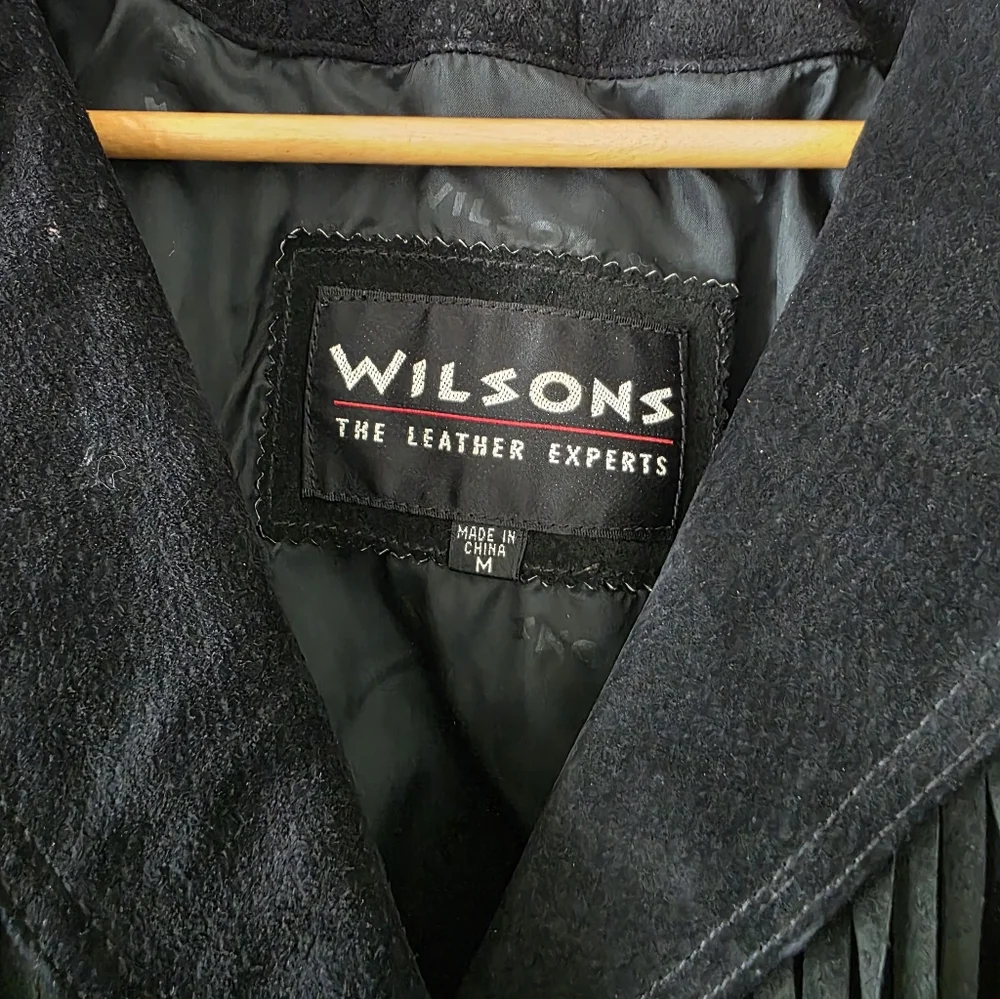SOLD Vintage Wilsons Leather Suede Fringe Western Jacket Biker Gothic Rodeo - Picture 4 of 14